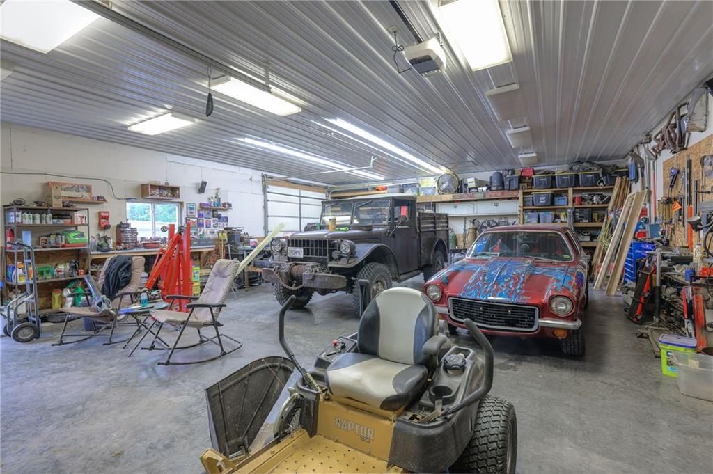 402 E Meadowlark Drive — photo 41