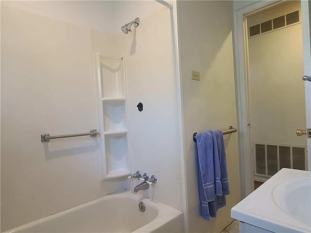 7208 E 107th Terrace — photo 11