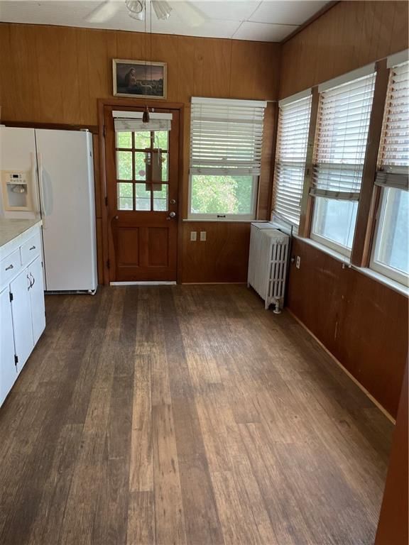 302 E Grand Street — photo 13