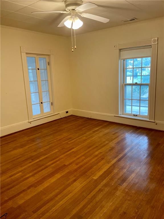 302 E Grand Street — photo 20