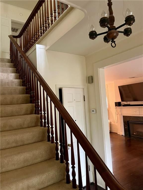 302 E Grand Street — photo 5