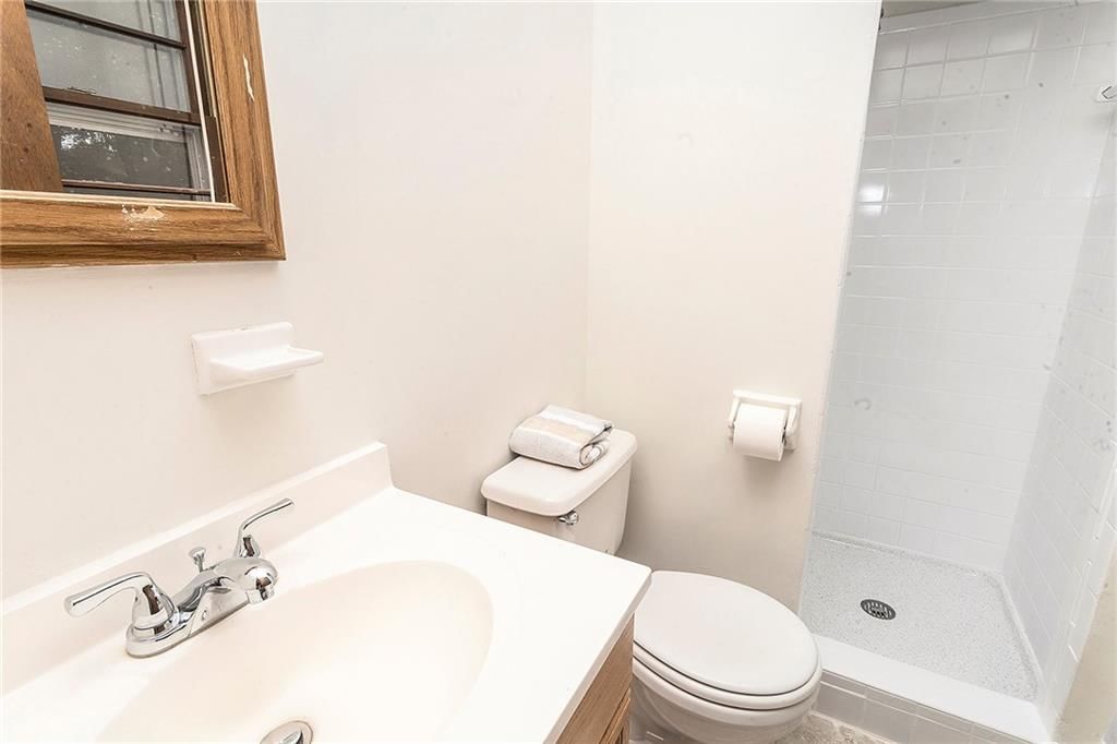 5630 Newton Avenue — photo 12
