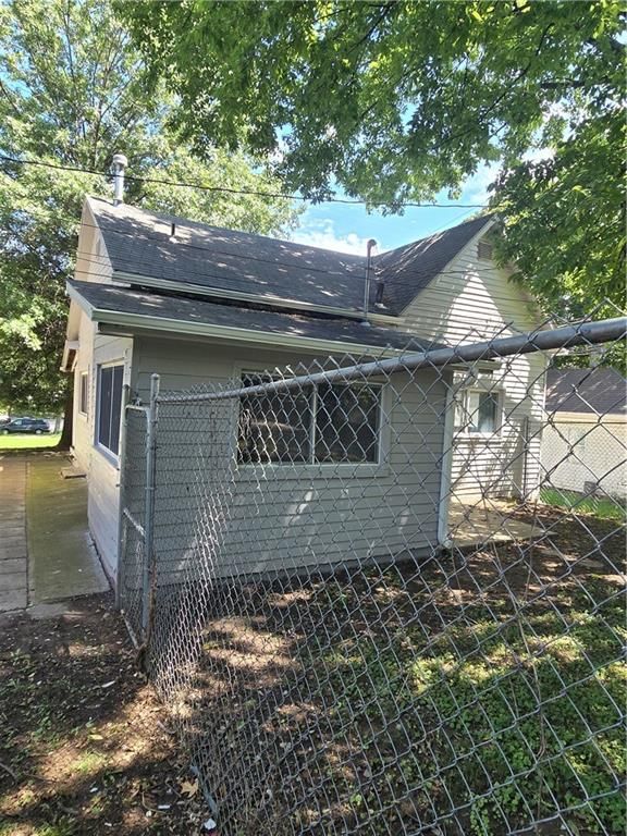 613 N 10th Street — photo 15