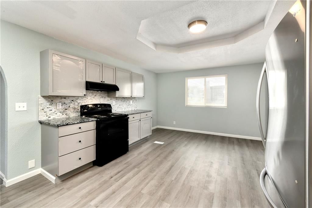 830 Splitlog Avenue — photo 14