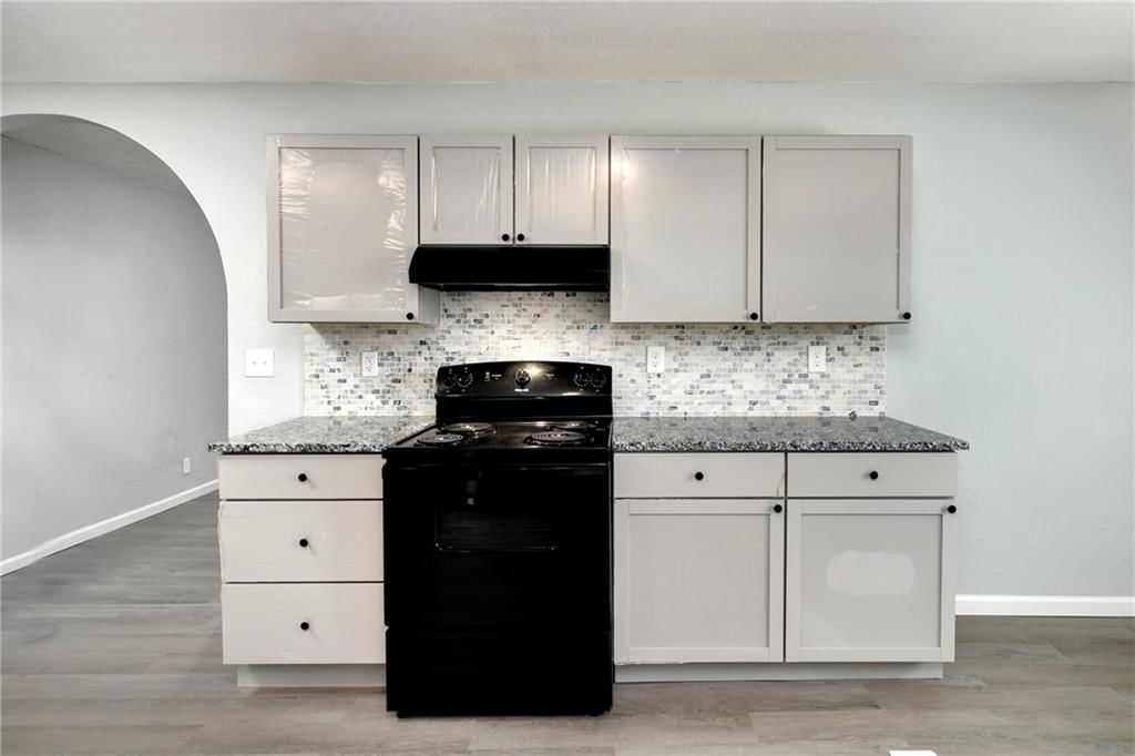 830 Splitlog Avenue — photo 15