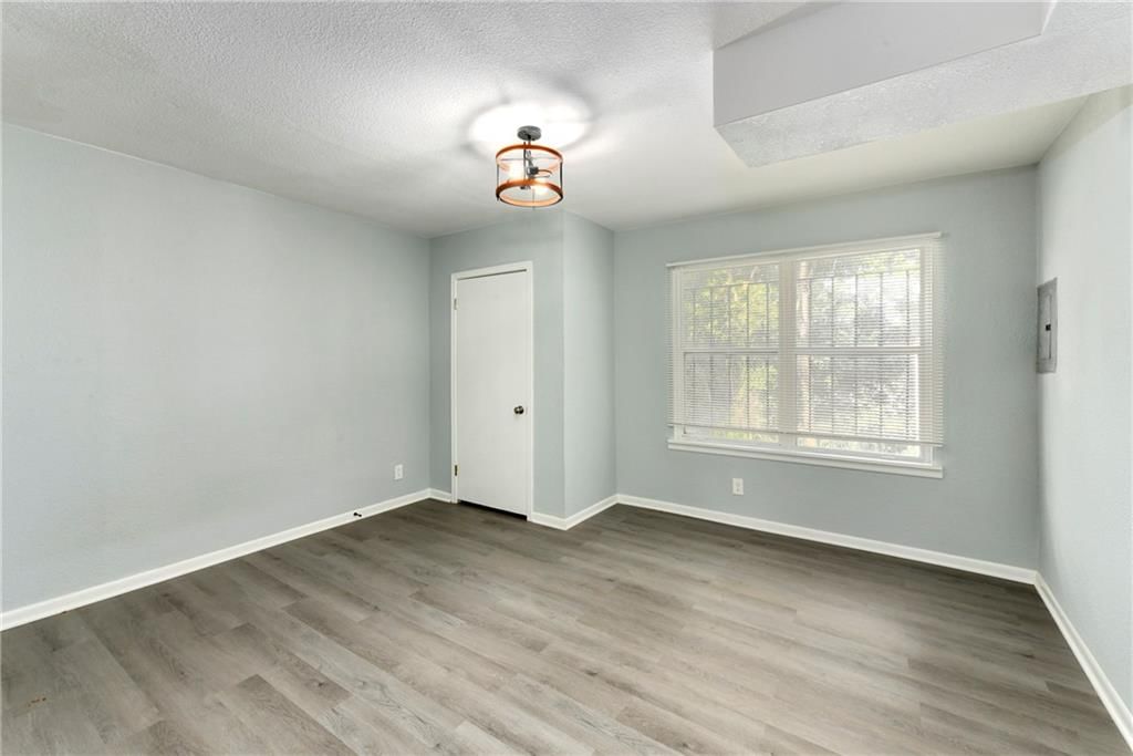 830 Splitlog Avenue — photo 19