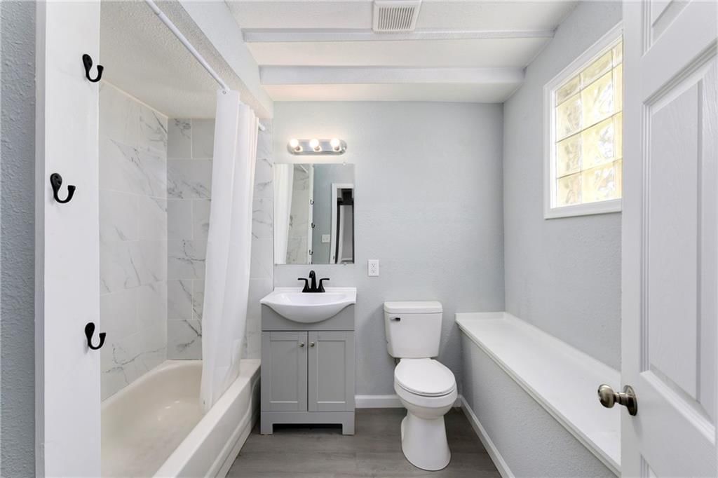 830 Splitlog Avenue — photo 25