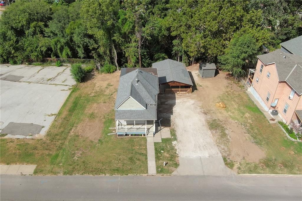 830 Splitlog Avenue — photo 31