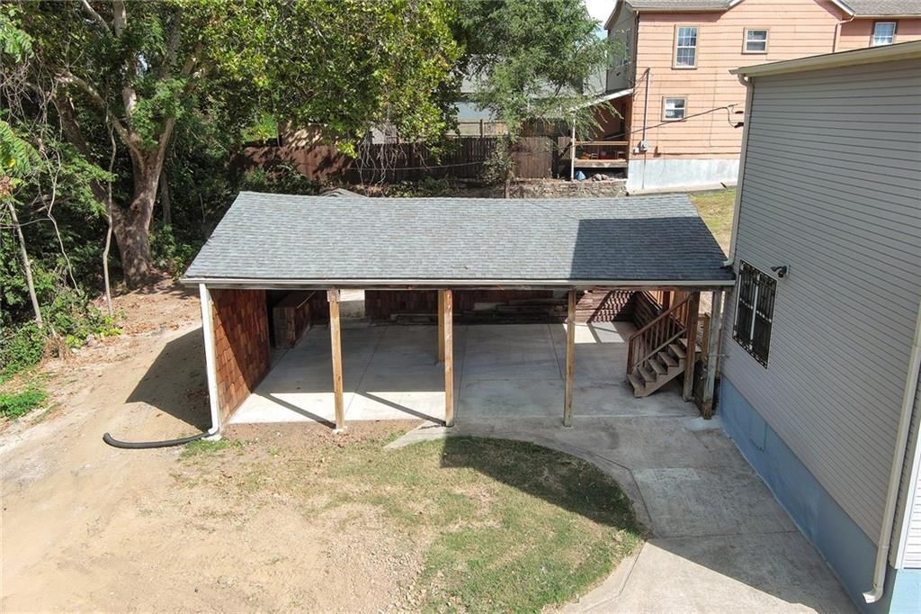 830 Splitlog Avenue — photo 35