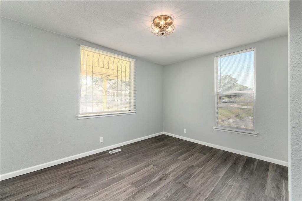 830 Splitlog Avenue — photo 7