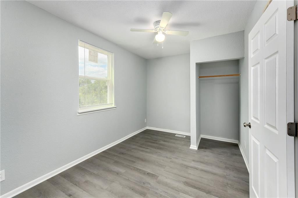 830 Splitlog Avenue — photo 10