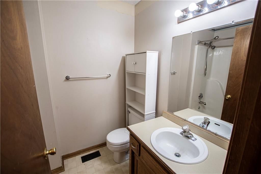 520 Willow Street — photo 8
