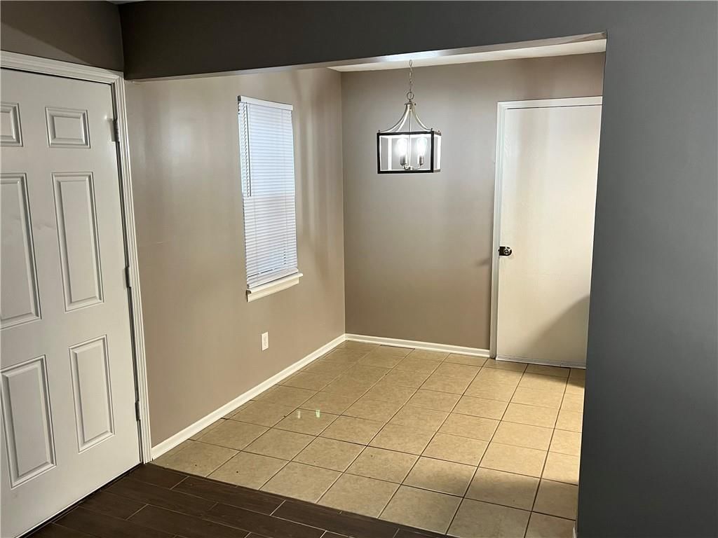 10009 NW Jones Drive — photo 12