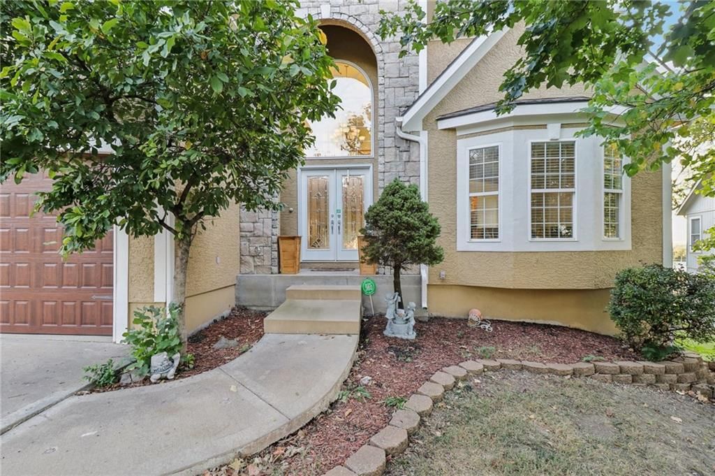 14304 Robinson Street — photo 2