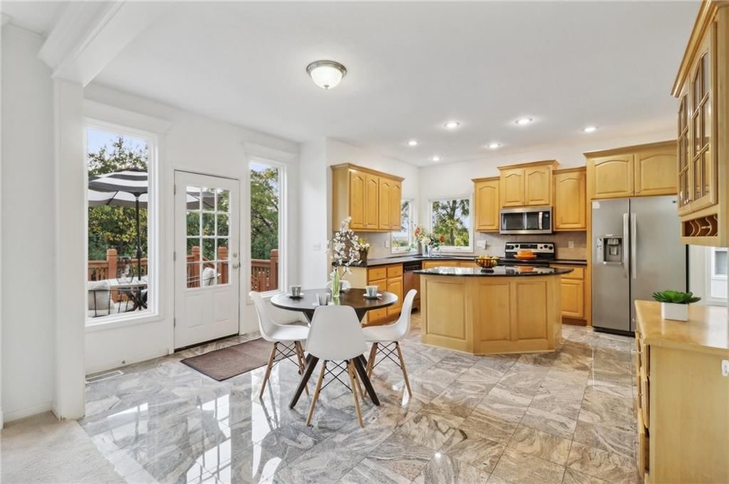 14304 Robinson Street — photo 16