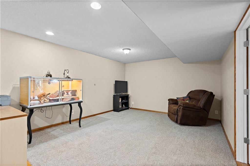 412 Brookside Circle — photo 15