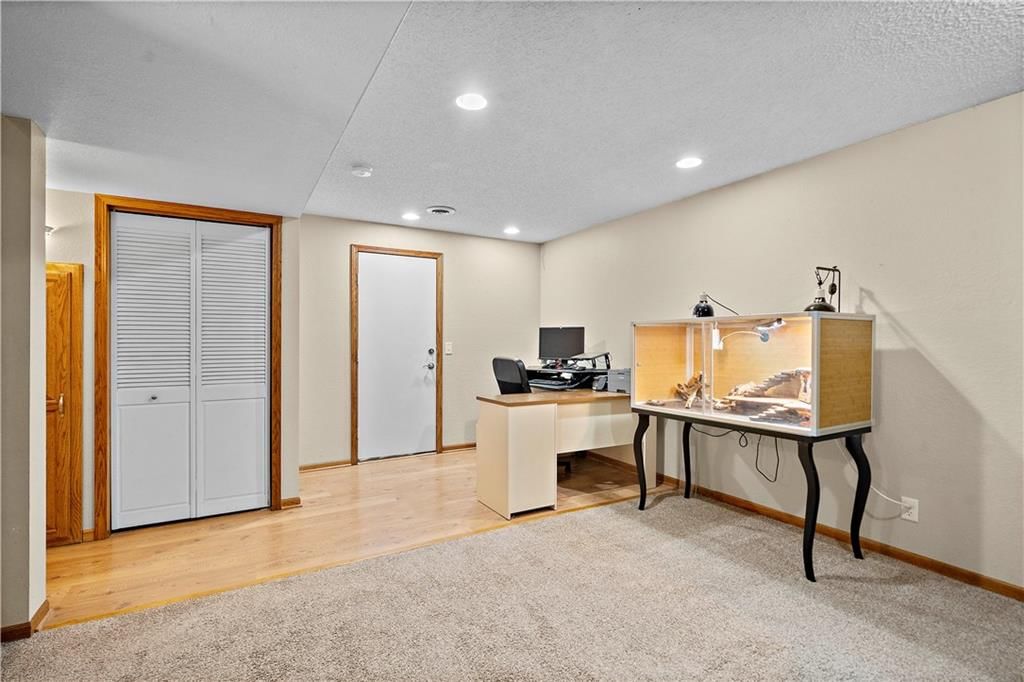 412 Brookside Circle — photo 16