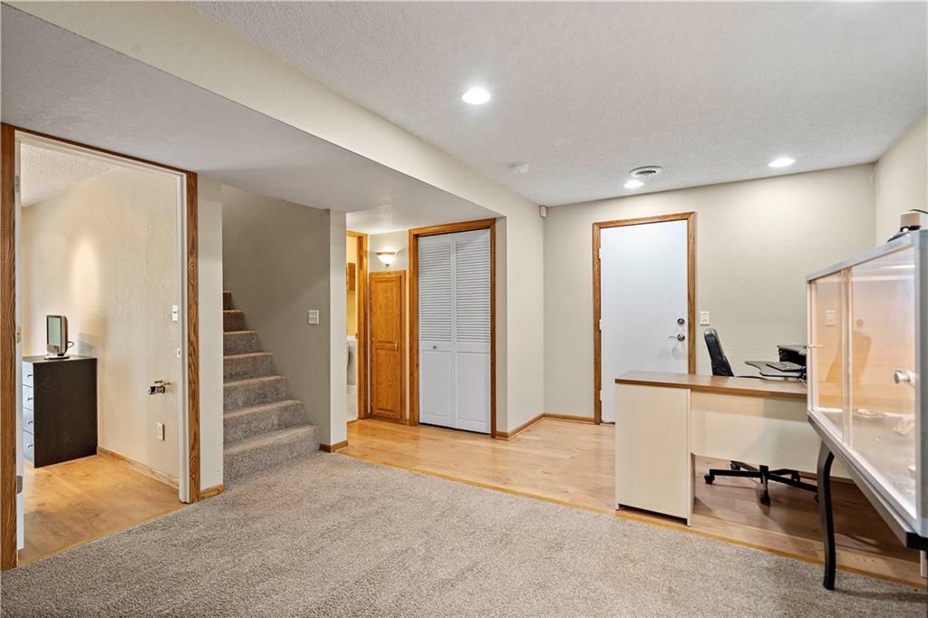 412 Brookside Circle — photo 17
