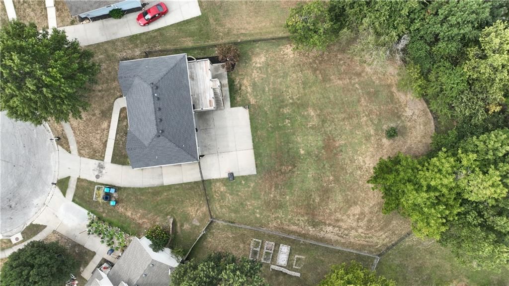 412 Brookside Circle — photo 31