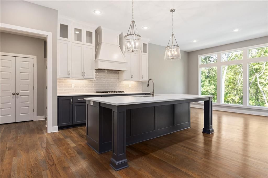21656 W 93rd Terrace — photo 32