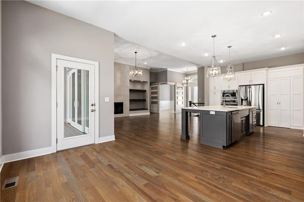 21656 W 93rd Terrace — photo 34