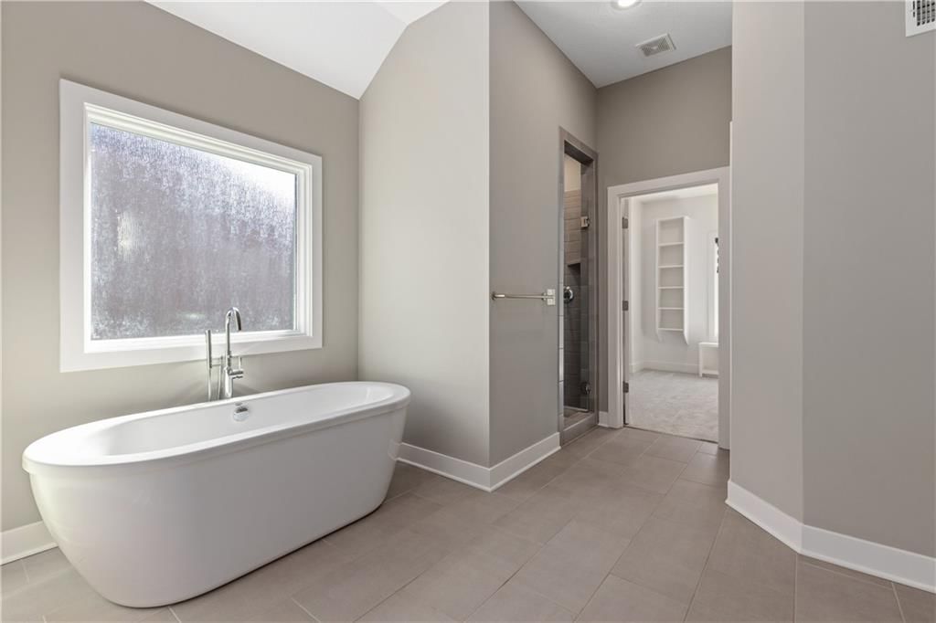 21656 W 93rd Terrace — photo 38