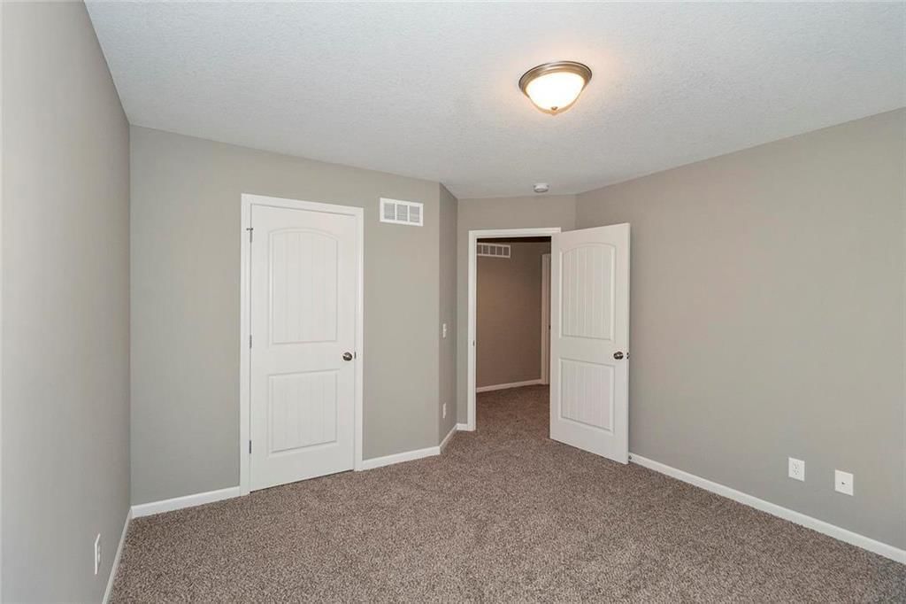 1038 Jasmine Drive — photo 17