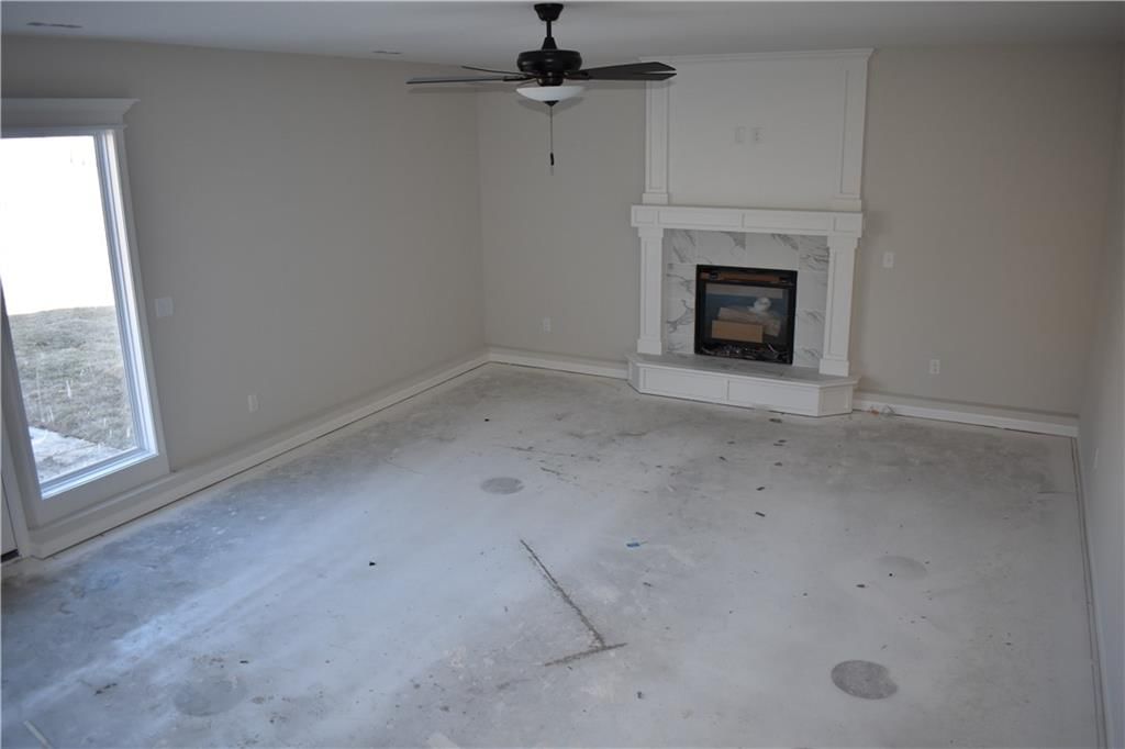 1038 Jasmine Drive — photo 8