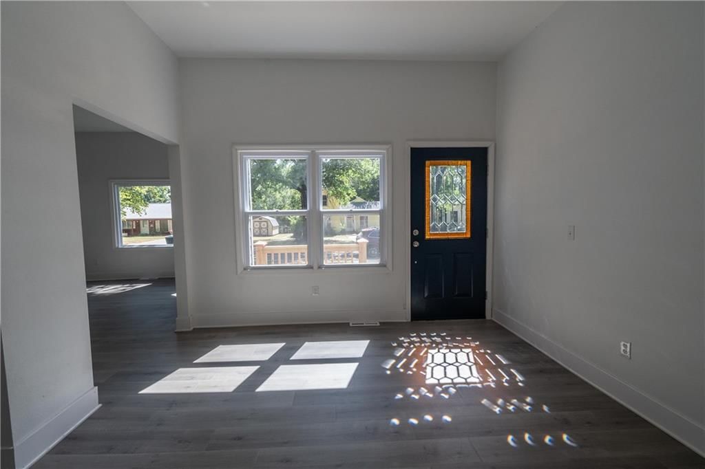 912 Indiana Street — photo 11