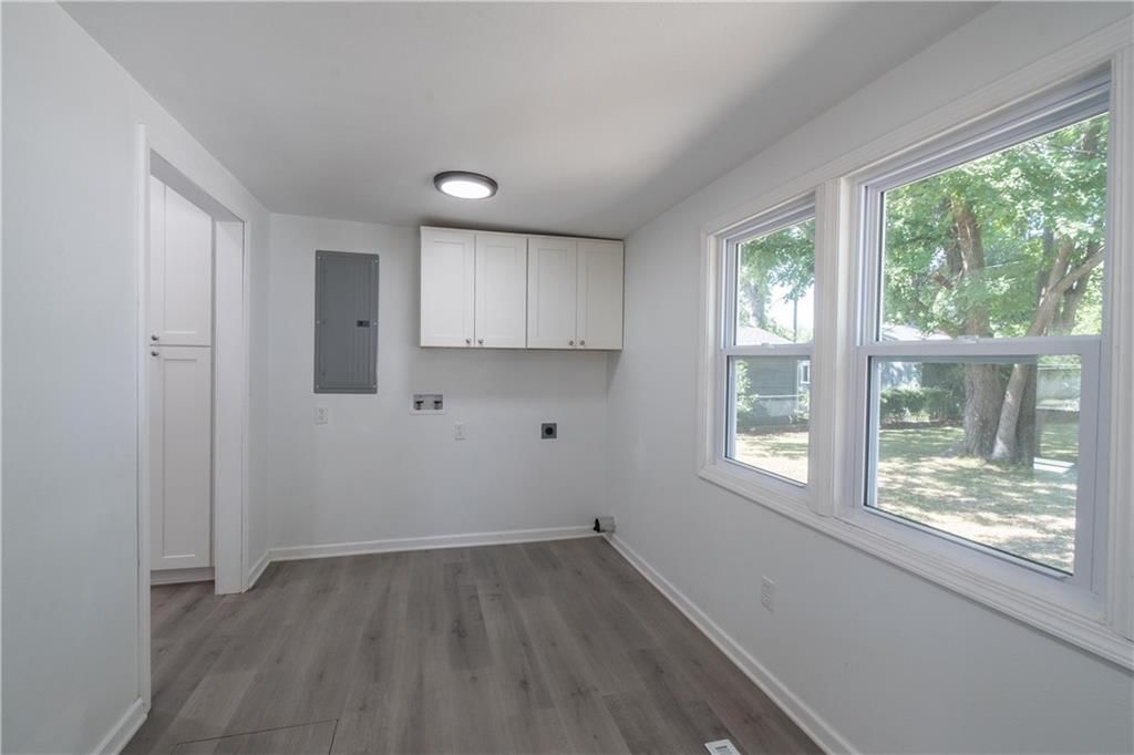 912 Indiana Street — photo 31