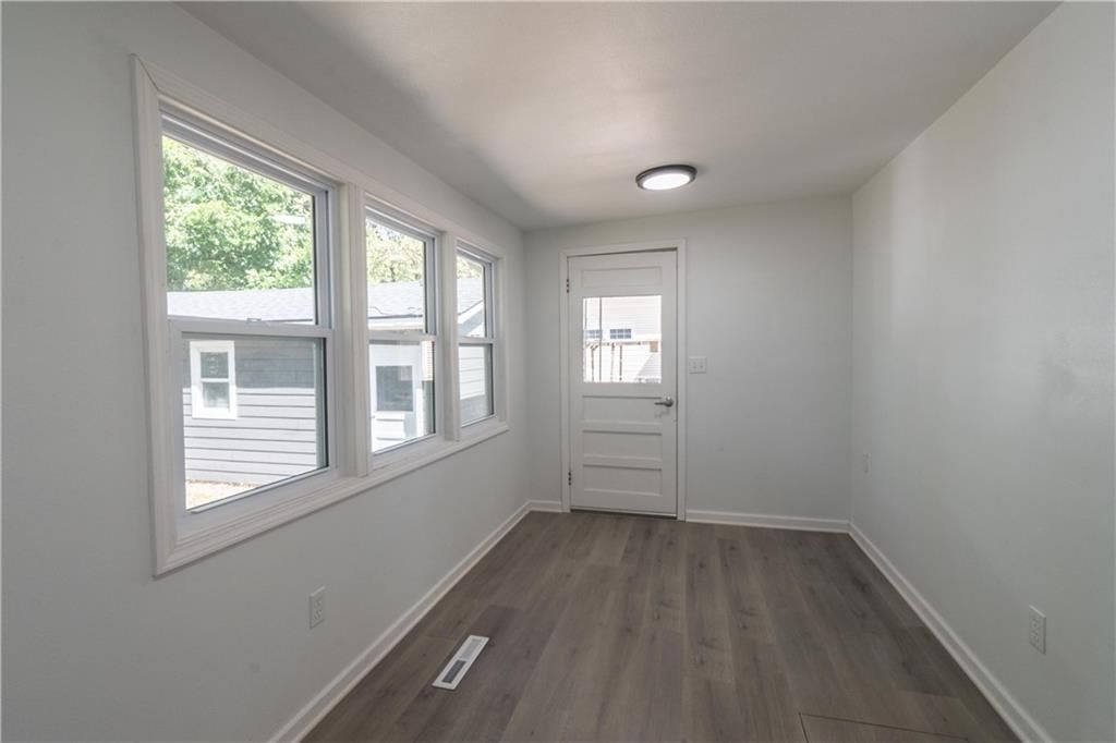 912 Indiana Street — photo 32