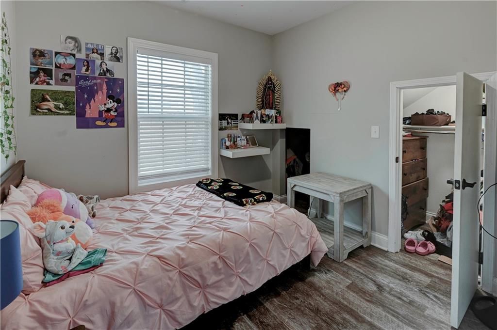 1235 Hasbrook Avenue — photo 32