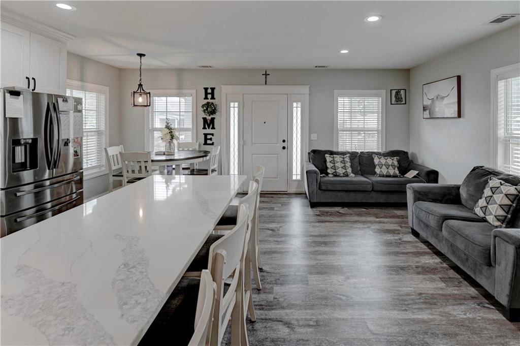1235 Hasbrook Avenue — photo 41