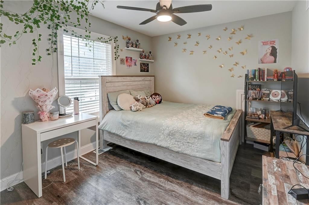 1235 Hasbrook Avenue — photo 45