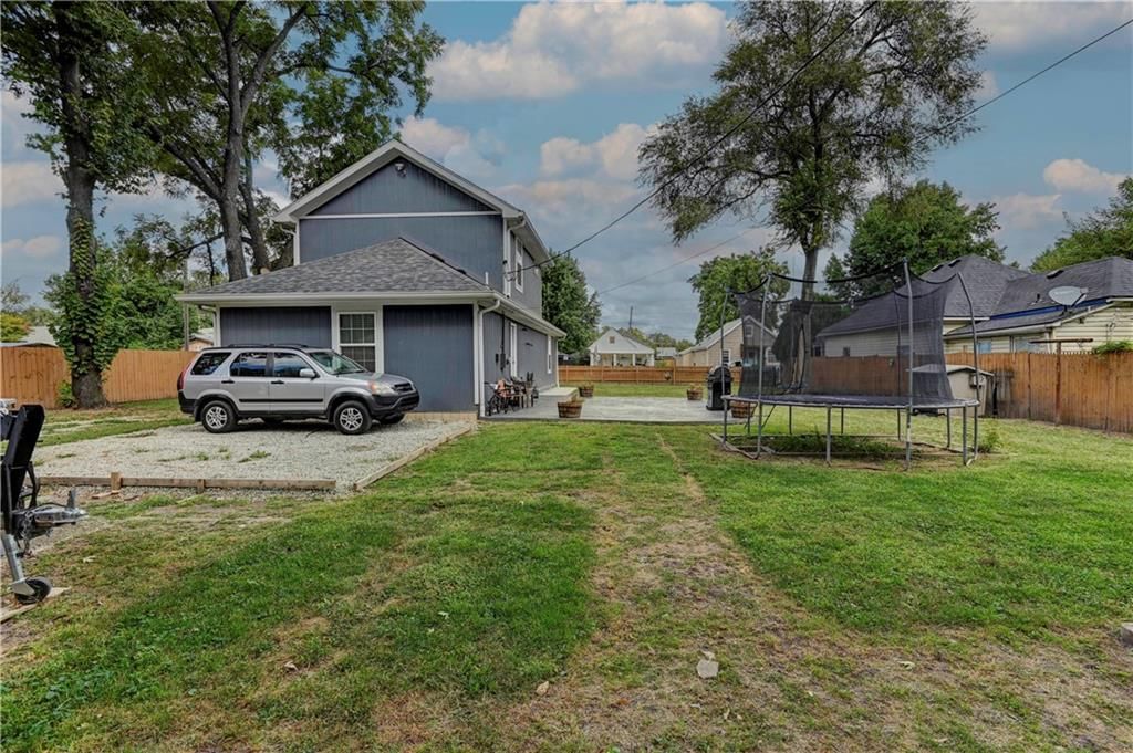 1235 Hasbrook Avenue — photo 9