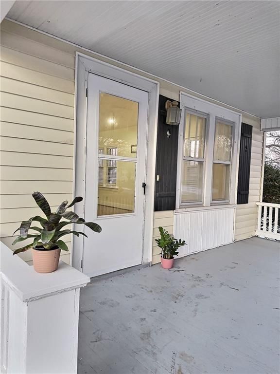 1104 W Walnut Street — photo 3