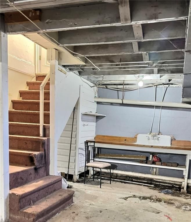 1104 W Walnut Street — photo 34