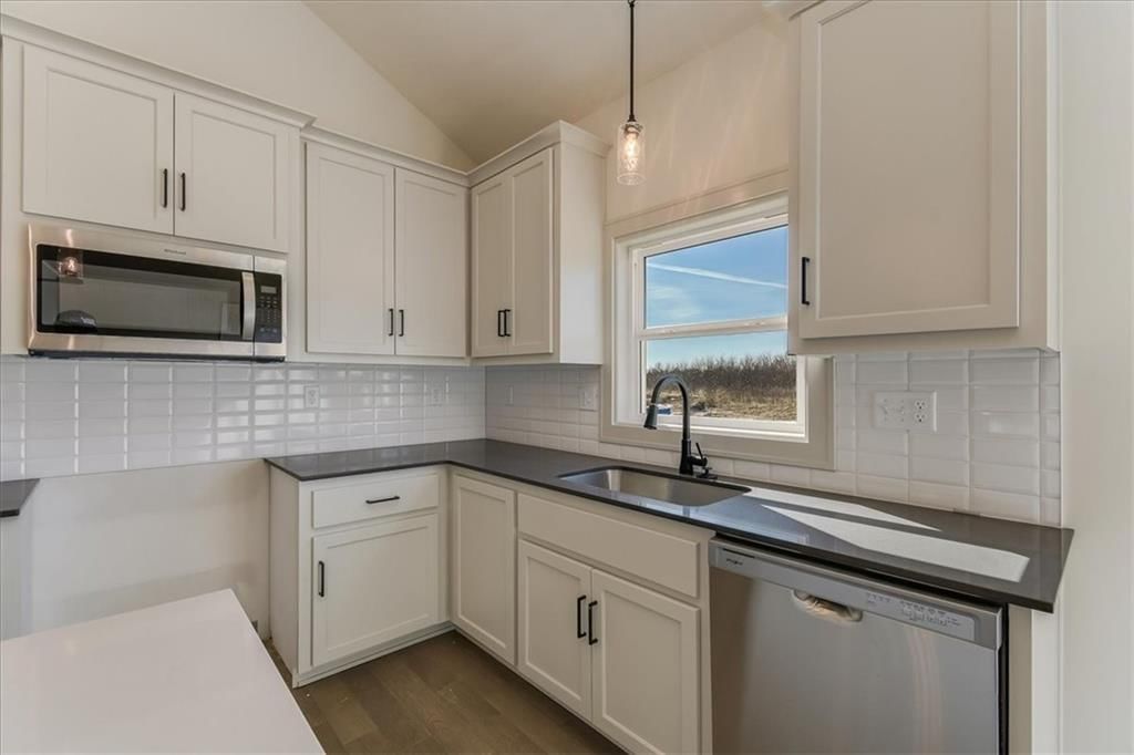 4117 Adams Drive — photo 10