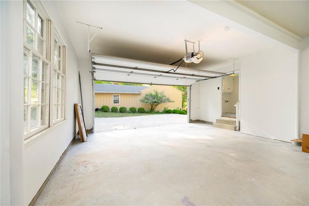 1000 W 114th Terrace — photo 36