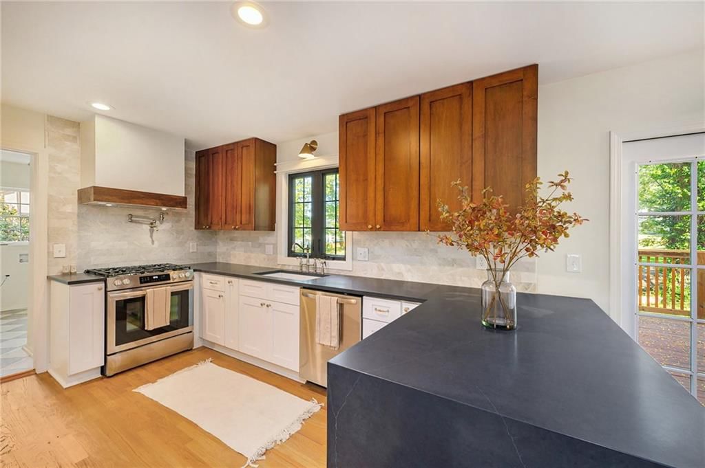 1000 W 114th Terrace — photo 5