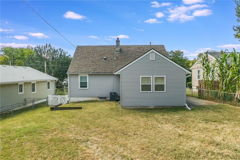 11514 E 15th Street — photo 25