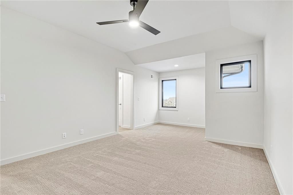 9915 Brockway Street — photo 32