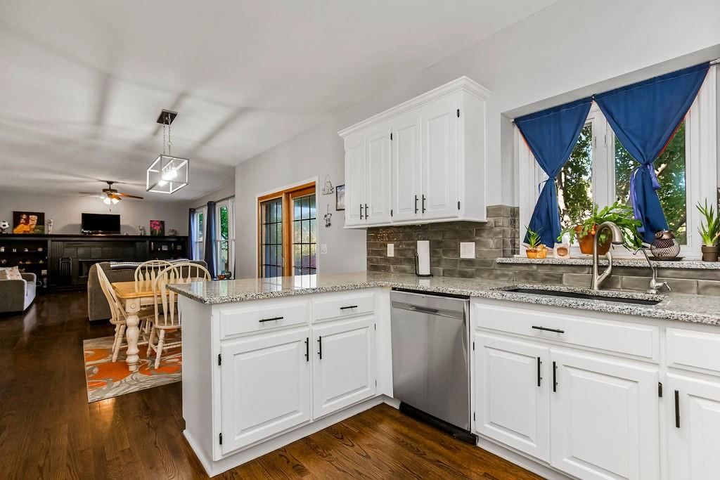 12747 S Hallet Street — photo 12