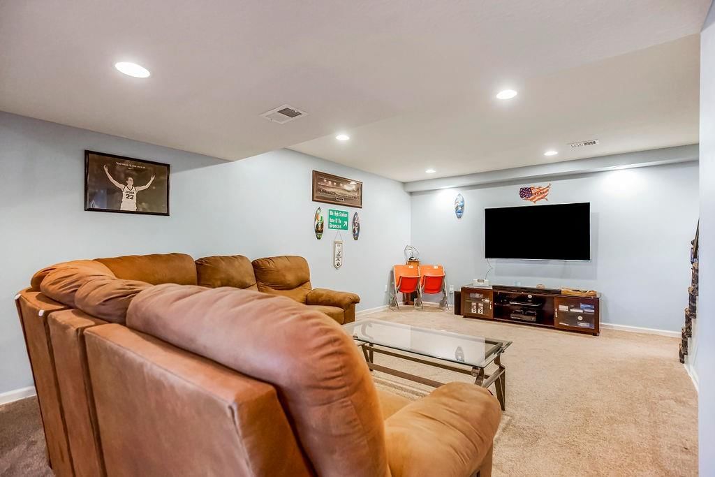 12747 S Hallet Street — photo 30