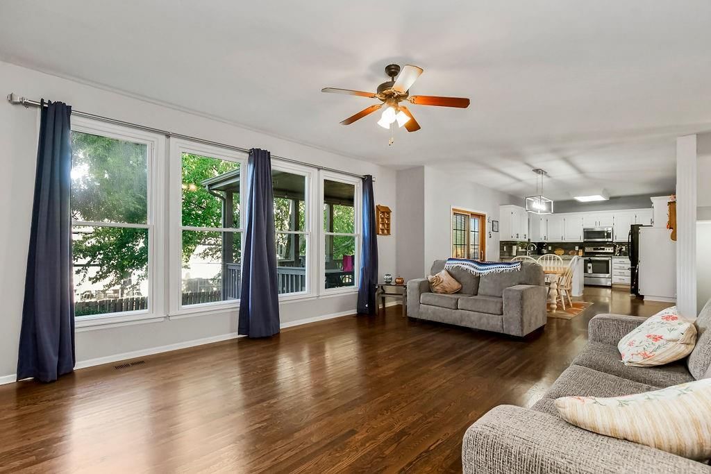 12747 S Hallet Street — photo 8