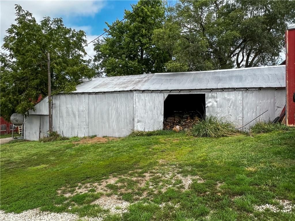 1140 NE 70th Street — photo 35