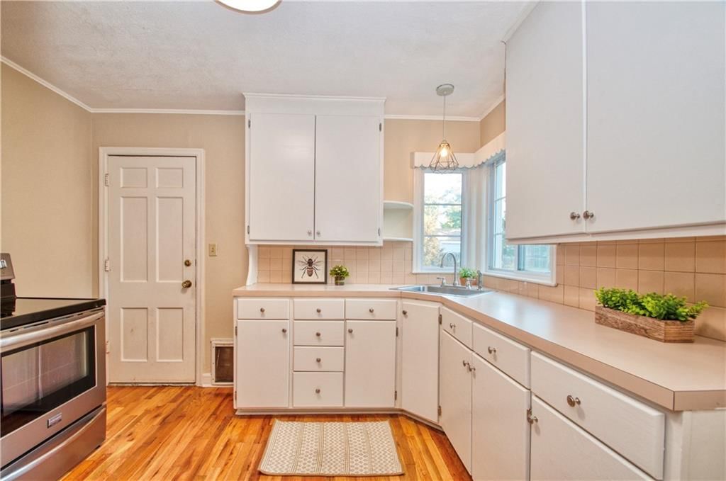 5320 Birch Street — photo 13