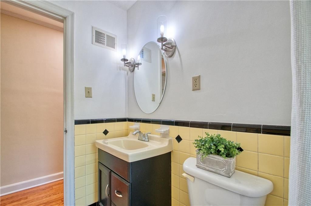 5320 Birch Street — photo 9