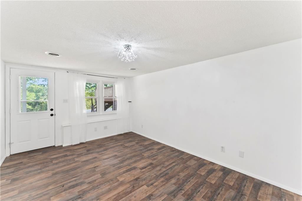 28396 Bali Avenue — photo 32
