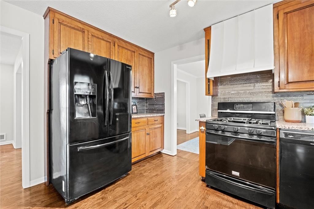 14501 Tomasha Drive — photo 9